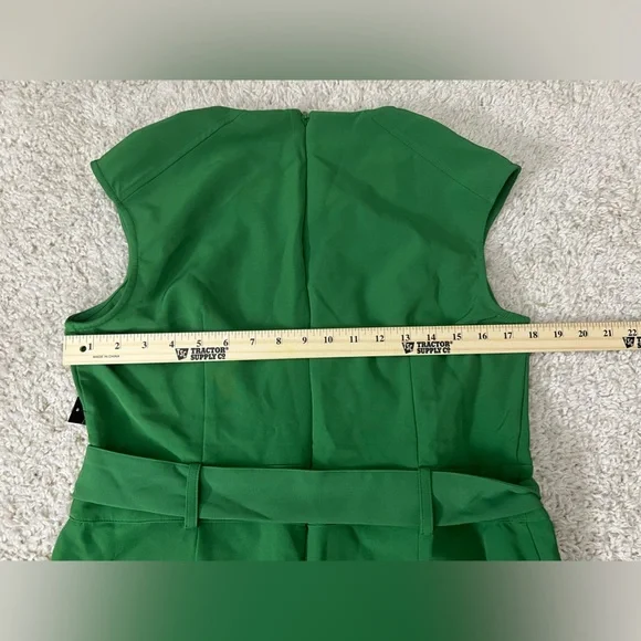 Women’s Large Green NY & Company Sleeveless Romper NWT - Picture 8 of 9